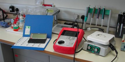 PAT testing equipment
